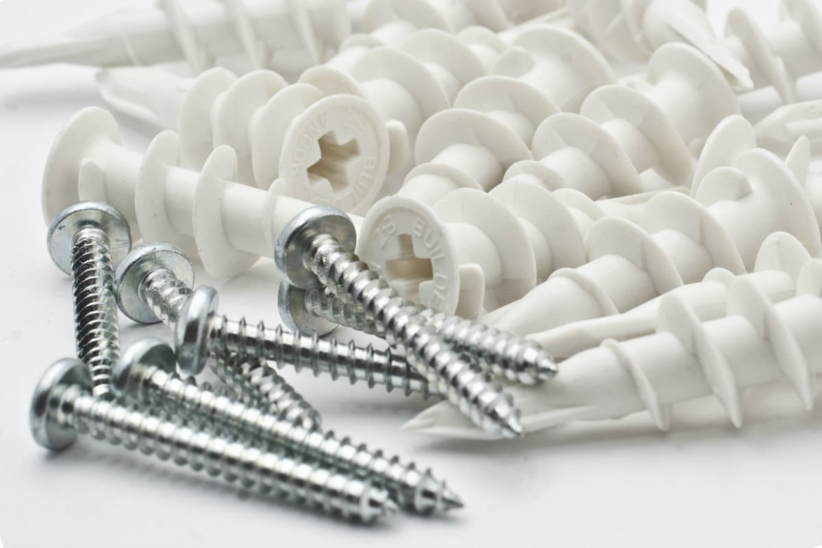 how to use drywall anchors set of screws and drywall anchors