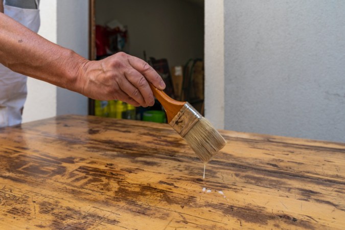 How to Refinish a Wood Table