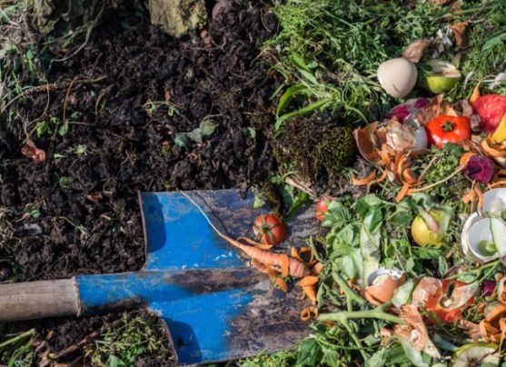 Double Digging Your Garden - Bob Vila