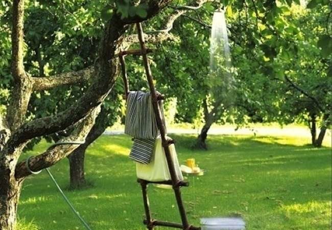 Outdoor Showers: The New Accessible Luxury