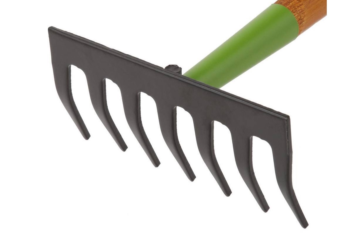 Level rake close up.