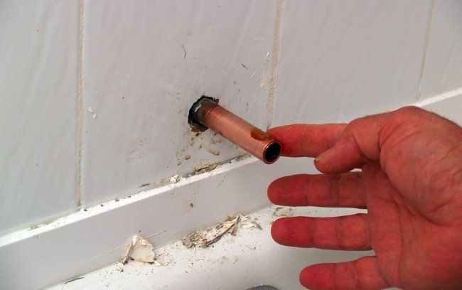 How to Replace a Tub Spout - Step 5