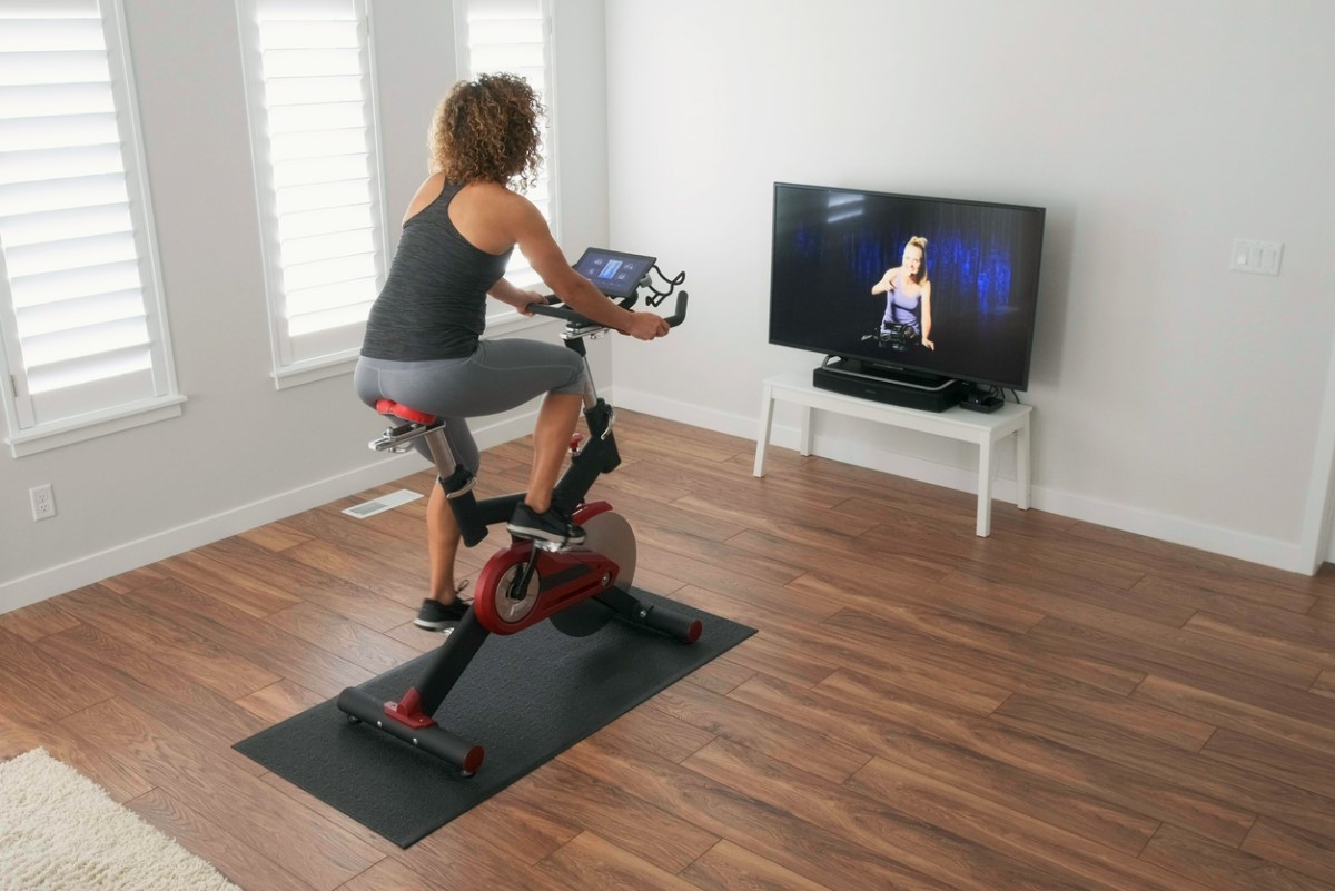 Pair Exercise Equipment with Motivational Tools in Your Home Gym