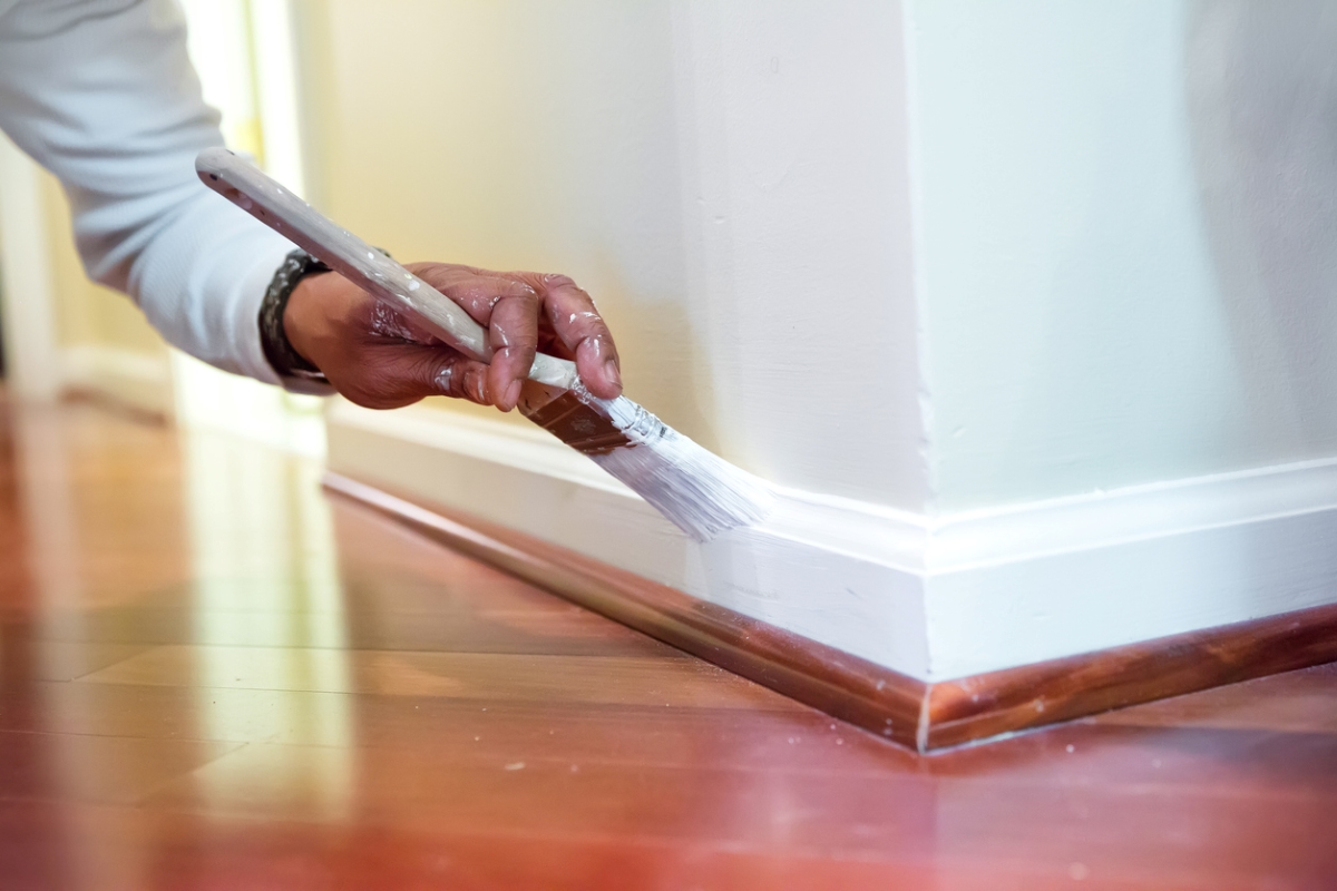 Painting wall trim