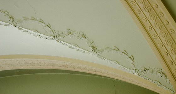 10 Ways to Reinvent Any Room with Crown Molding