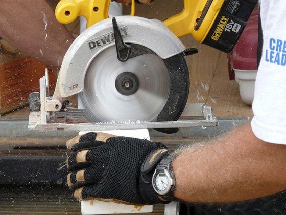How To: Use a Portable Power Planer