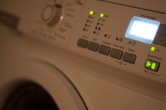 Dishwasher vs. Hand Washing: When to Use Each Cleaning Method