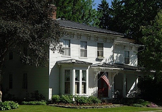 When Remodeling an Old House, Which Features Should You Keep?