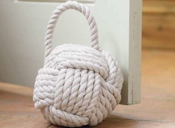 18 Brilliant Ways to Decorate with Rope