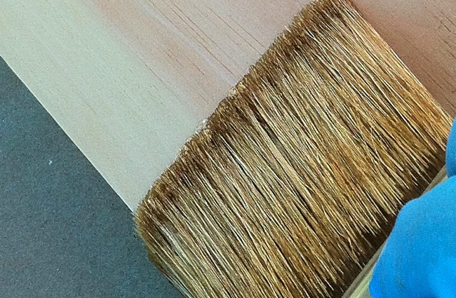 How to Varnish Wood - Brushing
