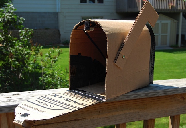 DIY Cardboard Projects - Mailbox