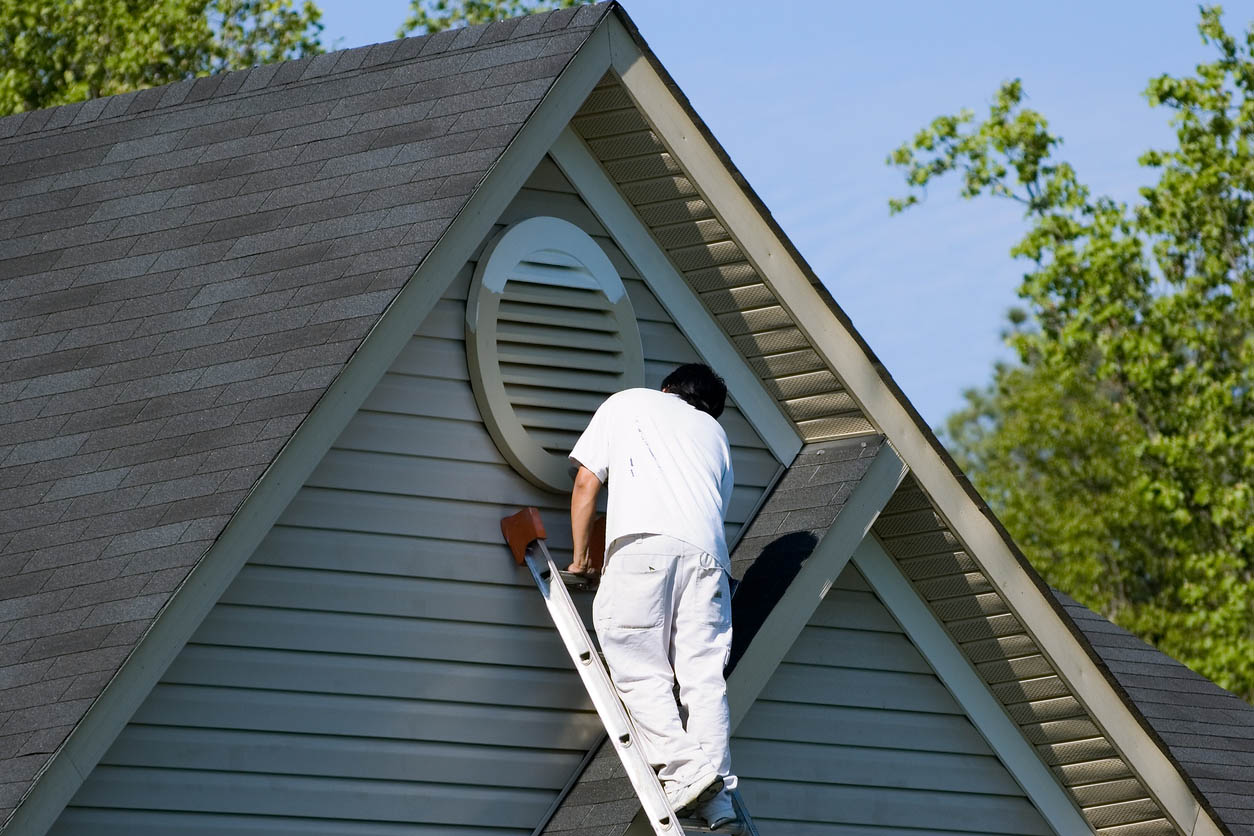 Latex vs. Oil Paint Advantages of Oil-based Paint