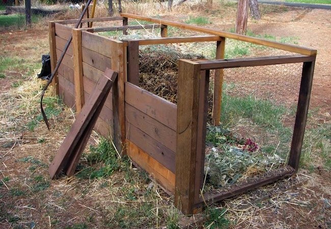 DIY Compost Bin - Chicken Wire