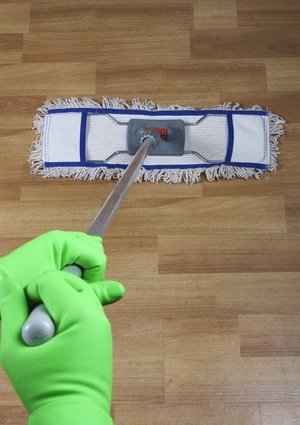 How to Clean Laminate Floors - Flat Mop