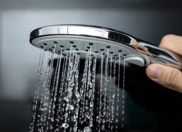 How to Caulk a Shower or Tub