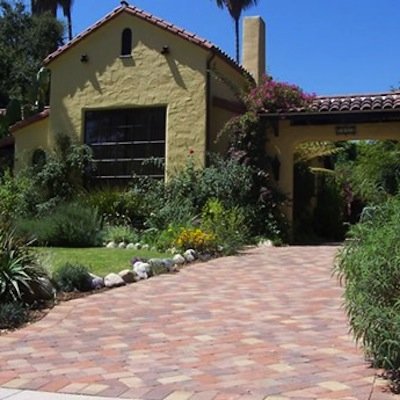 paving stone driveway