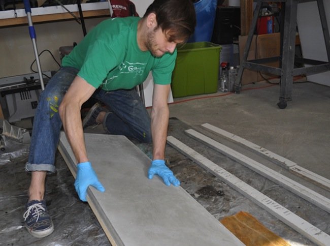 Flipping DIY Concrete Table
