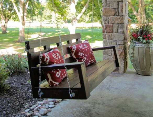 Weekend Projects: 5 Summery DIY Porch Swings