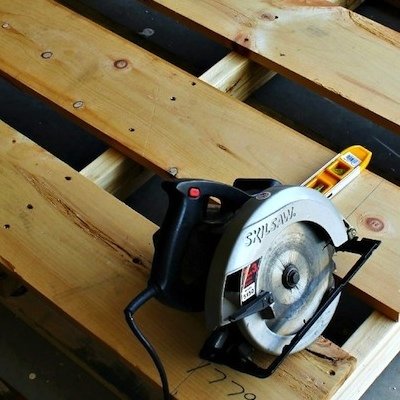 15 Shipping Pallet Projects for the DIY Home