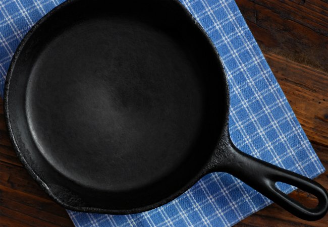 The Dos and Don’ts of Cleaning Cast Iron