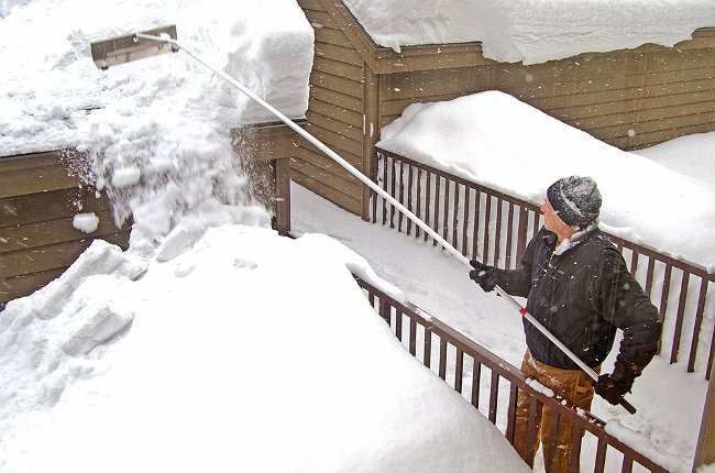 Bob Vila Radio: Prevent Roof Collapse with a Snow Rake