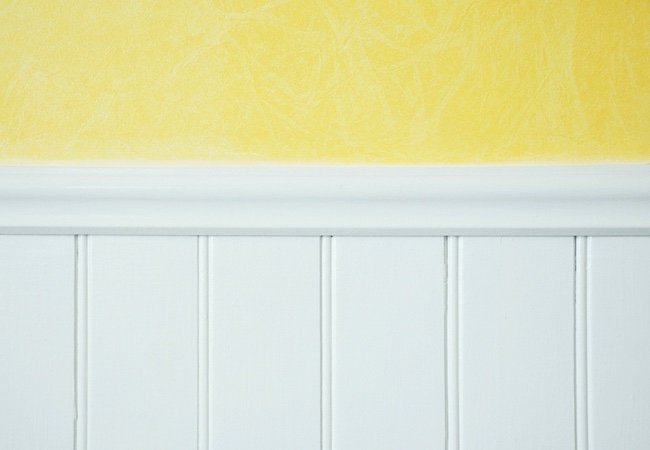 How to Install Wainscoting