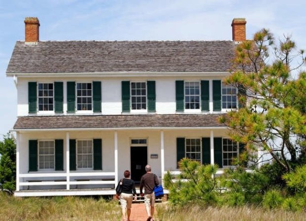How to Find a Real Estate Agent: 17 Tips for Success