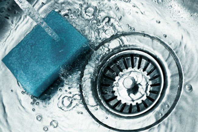 How to Clean a Stainless Steel Sink - Sponge It Down