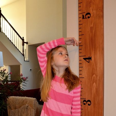 DIY Kids: Measure the Years with a Growth Chart