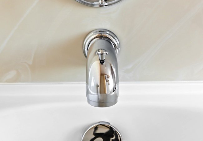 How To: Replace a Tub Spout