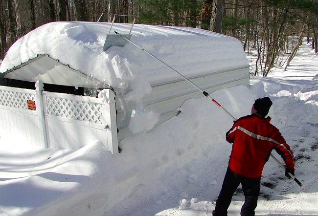 diy-roof-rake-snow2