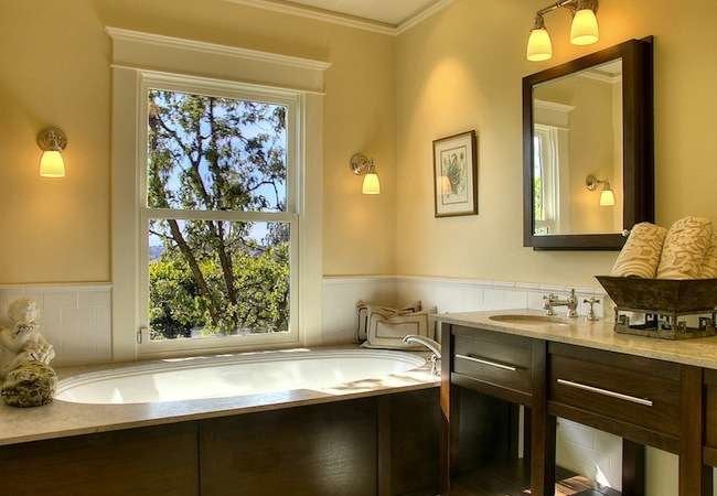 10 Ways to Warm Up Your Bathroom in Winter