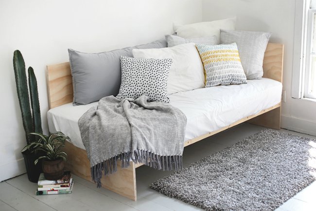 DIY Daybed - Made from Plywood