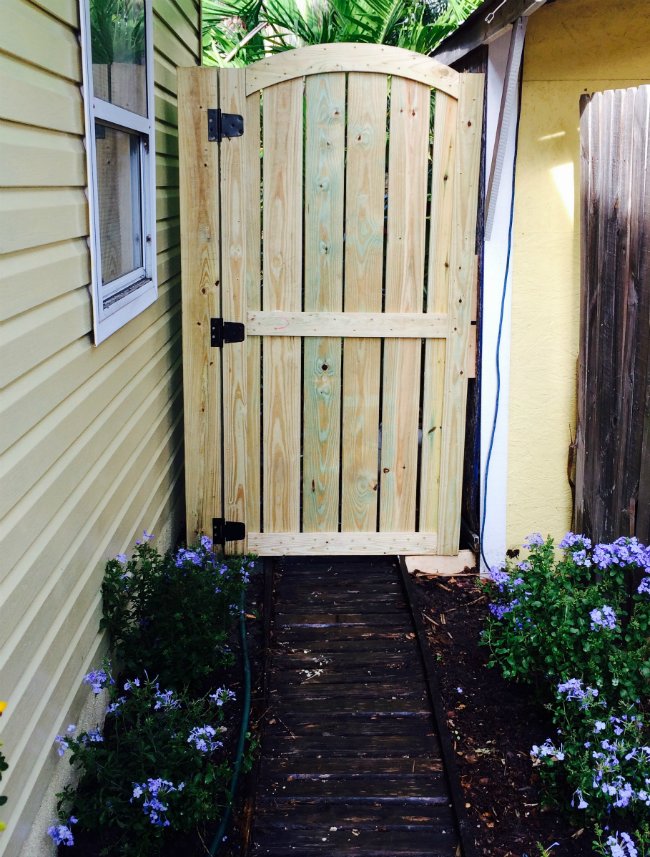 DIY Fence Gate - Tall Wooden Garden Gate