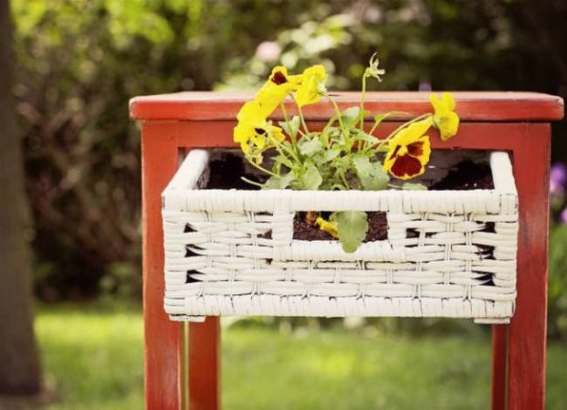 16 New Things You Can Do with Old Furniture