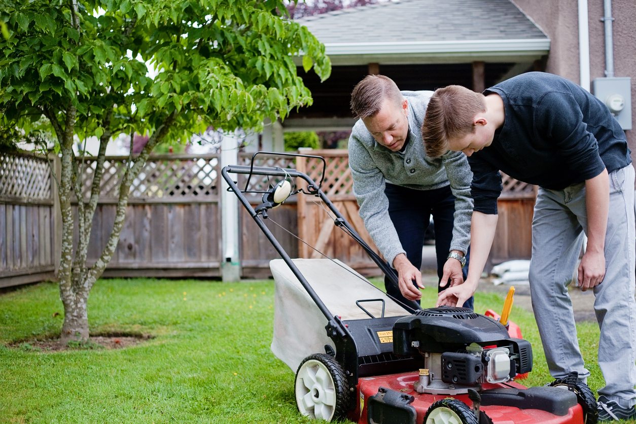 10 Old Lawn Mowers You Just Have to See