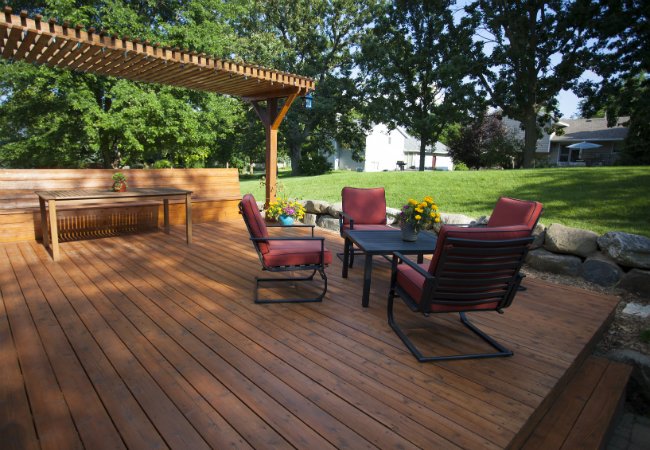 How to Build a Floating Deck in the Backyard