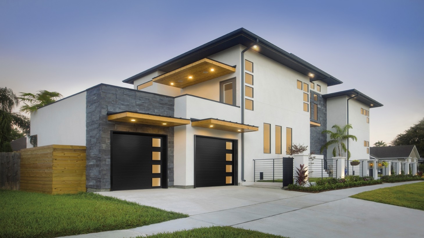 How to Choose a Garage Door - Prepare for Storms with Steel