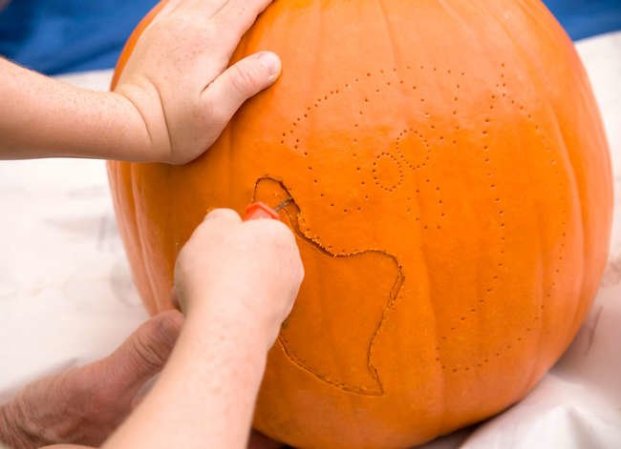 12 Brilliant Hacks for Your Best-Ever Halloween Pumpkin