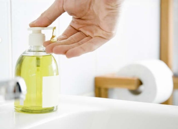 9 Top Tips for a Bathroom That Cleans Itself