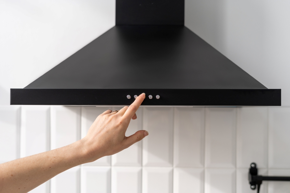 Turning on kitchen range hood