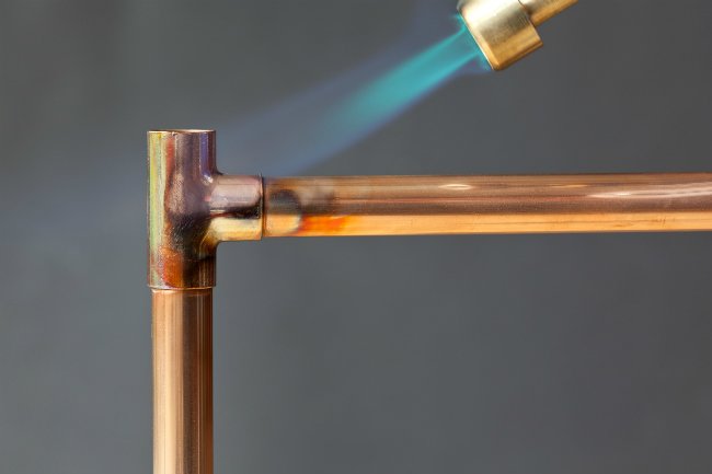 How to Sweat Copper Pipes