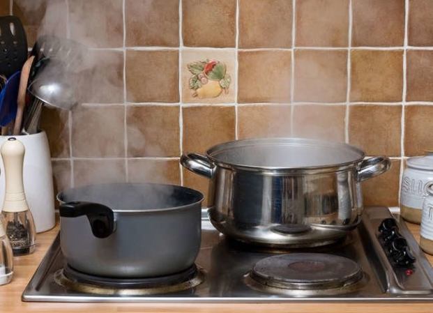 11 Ways You’re Accidentally Ruining Your Cookware