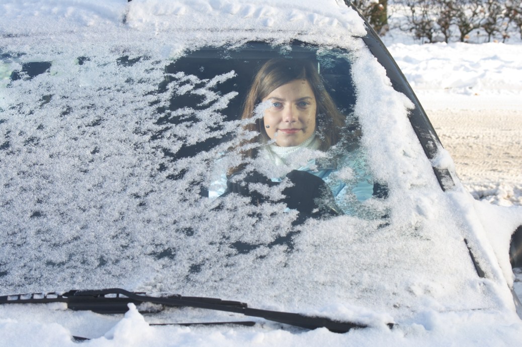 This Cheap, Homemade Deicer Recipe Will Clear Your Windshield in Minutes