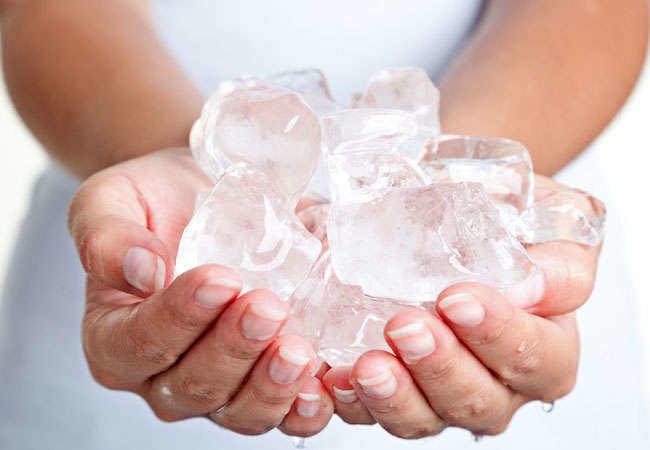 13 Unusual Household Uses for Ice Cubes
