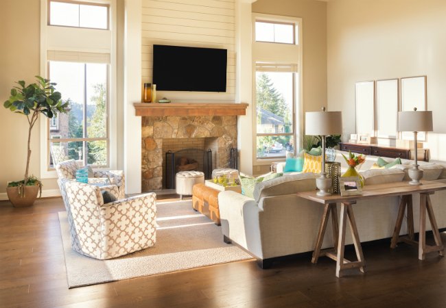 Deciding Whether or Not to Include a Mantle When Fireplace Refacing