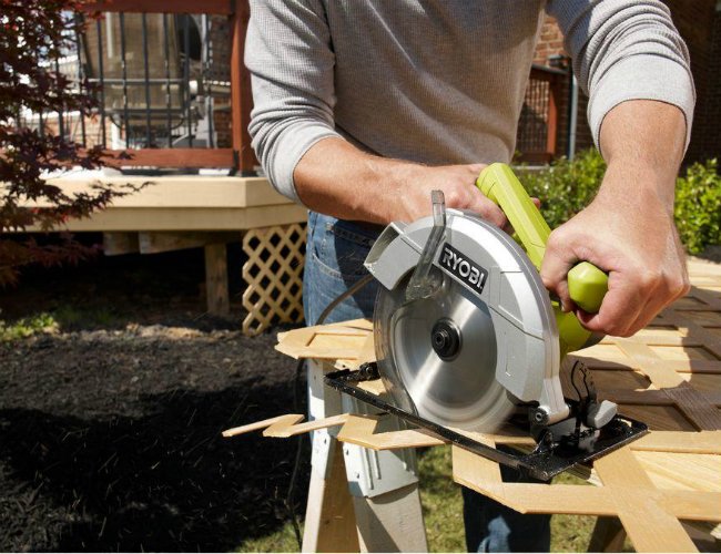 Types of Saws to Know - Circular Saw