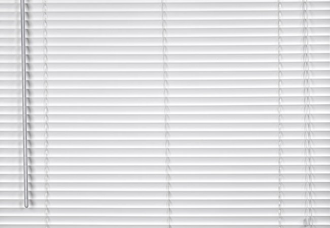 How to Clean Mini Blinds