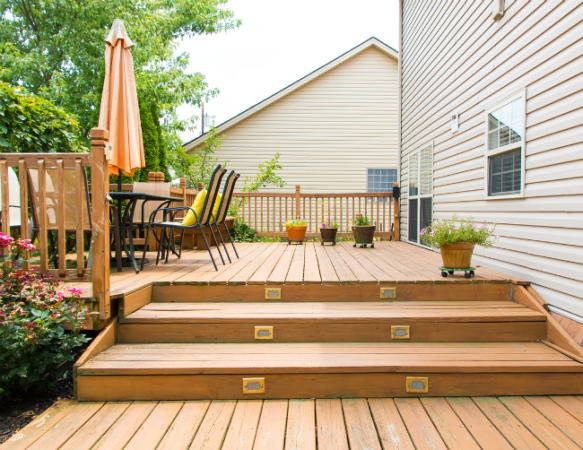 Building a Basic Deck? Top Tips for DIYers