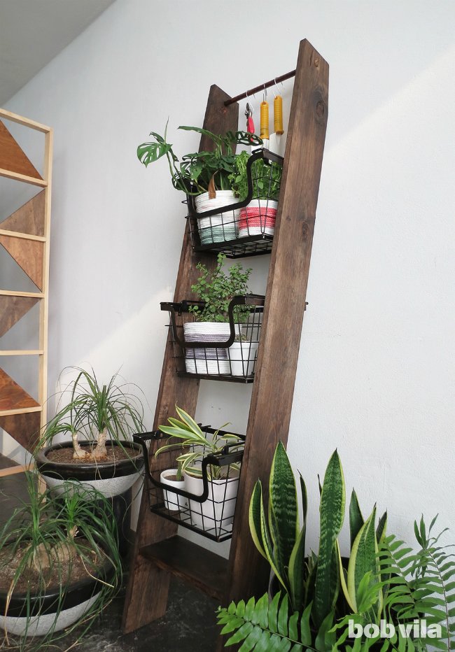 How to Make a Ladder Plant Stand